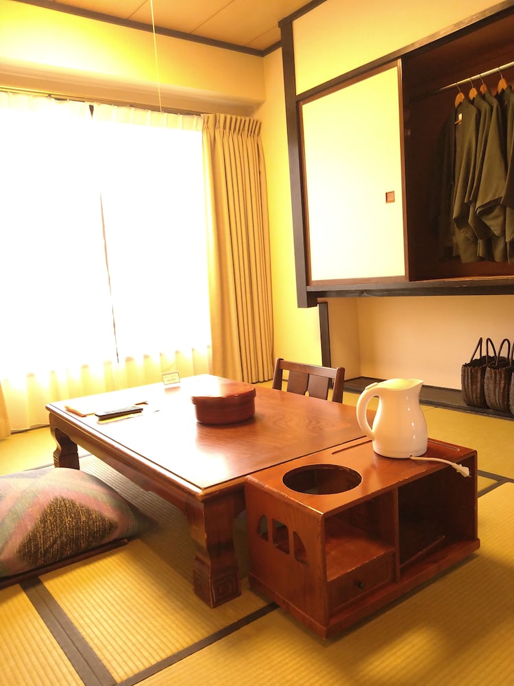 和室 専有バスルーム付 | ホテル 万葉亭