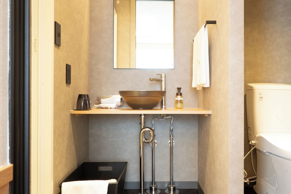 デラックス ルーム 禁煙 客室2 | ホテル 庵 築地