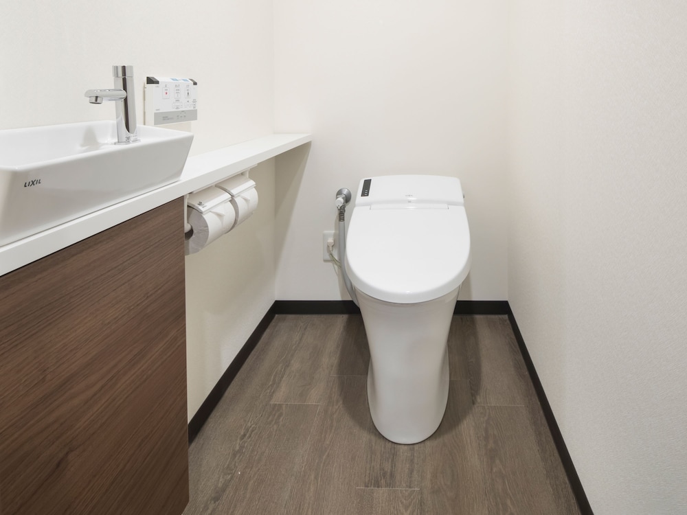 禁煙 デラックスフォース バスルーム0 | ホテルマイステイズ御堂筋本町