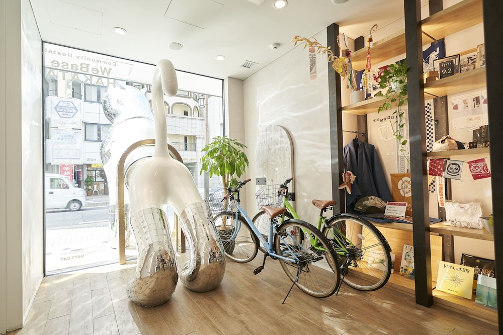 ロビーラウンジ1 | WeBase 博多 ホステル