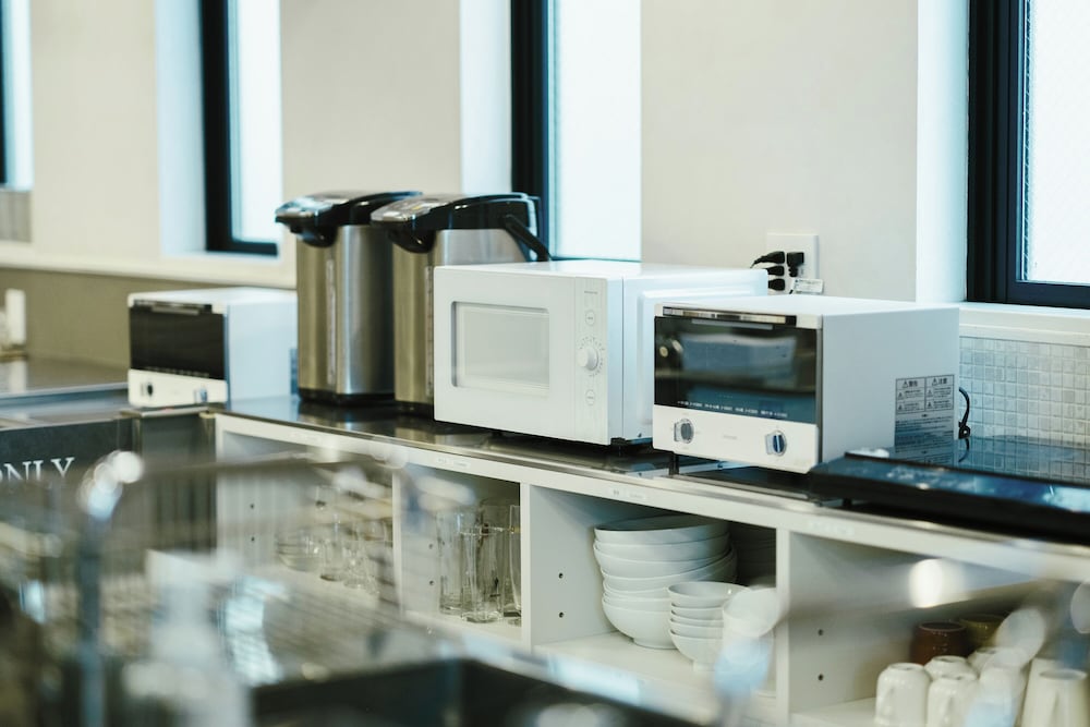 [プライベートルーム] 二段ベッド2名用 [シャワー&トイレ共用] 禁煙 共用キッチン0 | WeBase 博多 ホステル