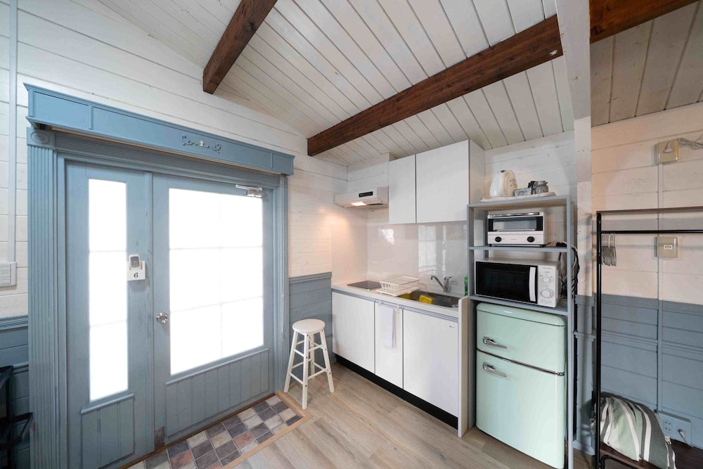 Bタイプ コテージ 客室6 | コテージ 森のこかげ