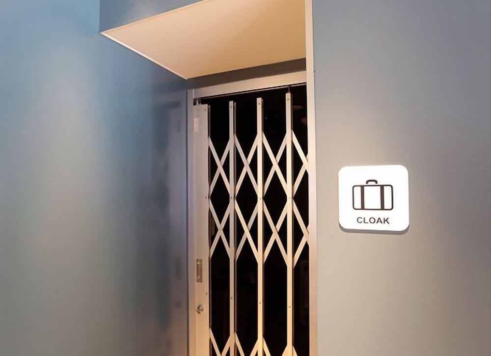 [リニューアル 禁煙ルーム] 和室ツイン (3畳) リビング エリア1 | ホテル ジパング