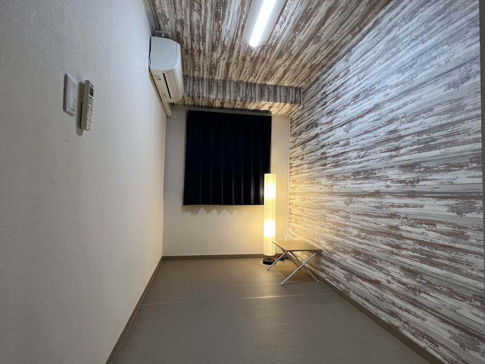 禁煙 和室3畳 エコノミー 2人部屋 共用バスルーム 客室1 | ホテルサンプラザ