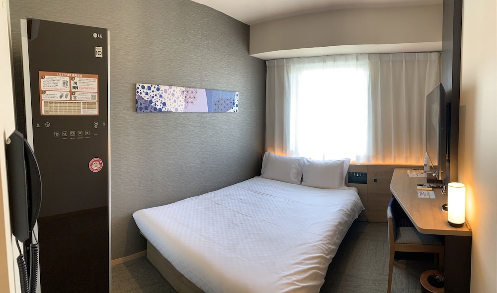 スタンダード ダブルルーム ダブルベッド 1 台 禁煙 | 変なホテル東京 西葛西