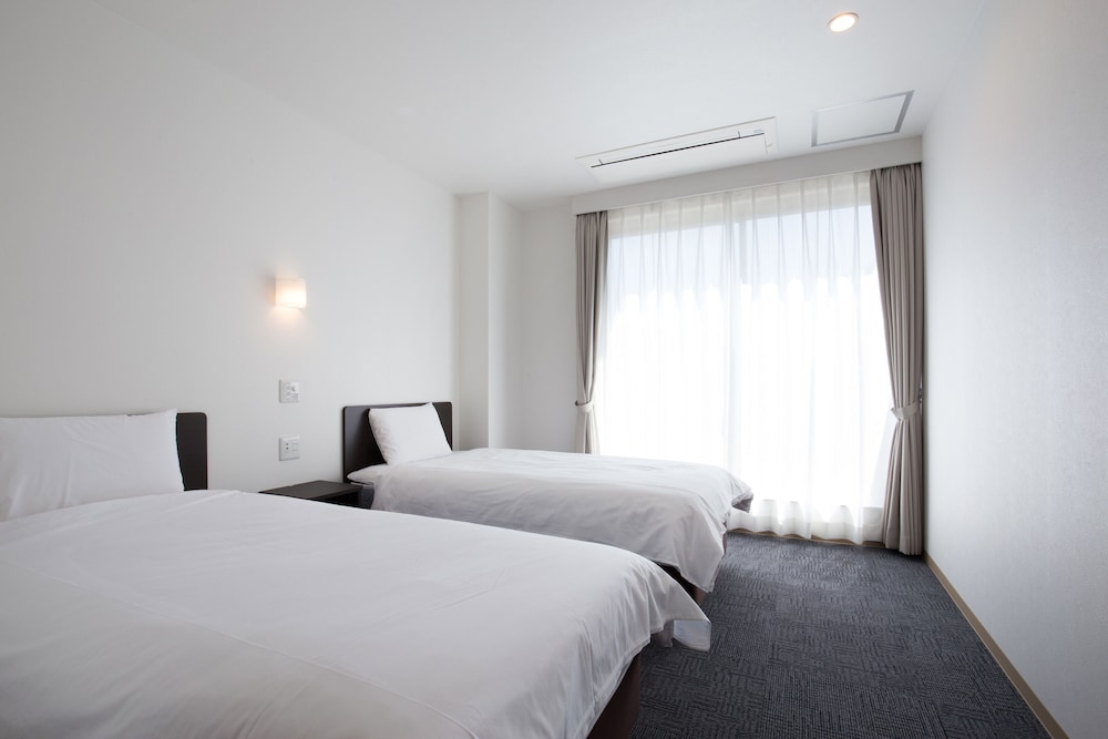 スタンダード ツインルーム 客室2 | 豊川グランドホテル