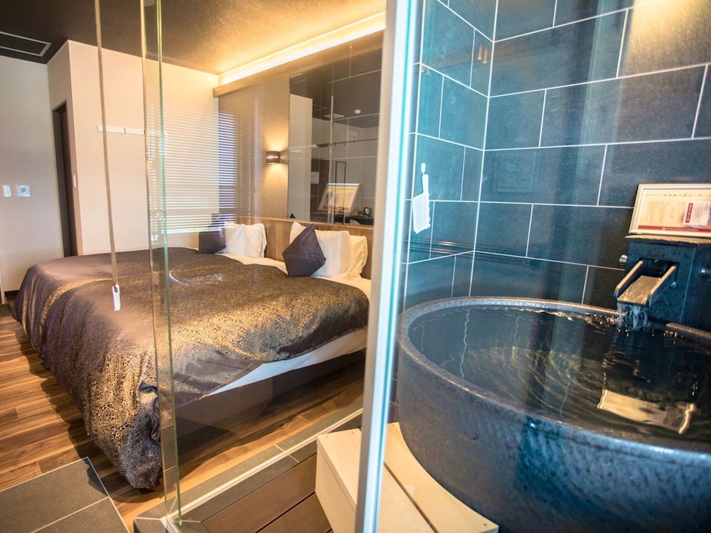 [和モダン洋室]海側半露天風呂付き　禁煙 客室1 | リブマックスリゾート京丹後シーフロント