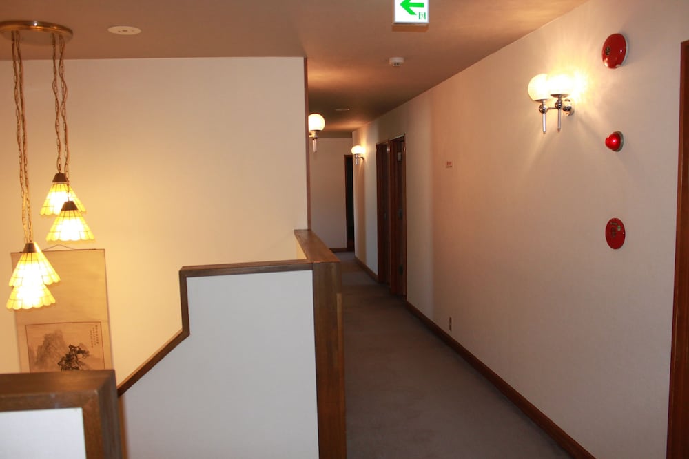 スタンダード ルーム 禁煙 施設内の設備0 | 山中湖旅館 梁山－RYOZAN－