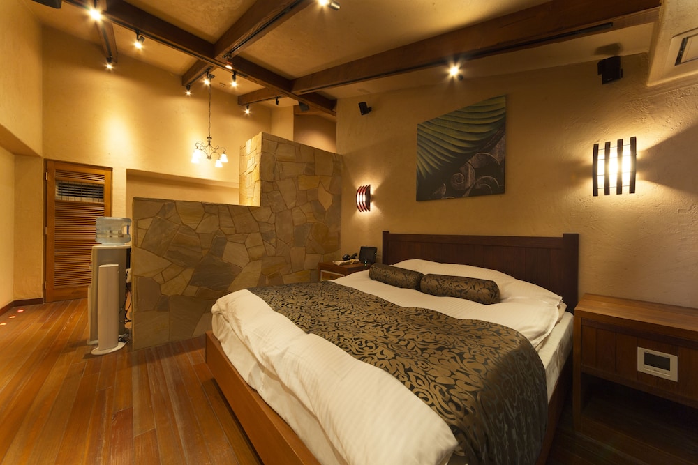 デラックス ダブルルーム 客室1 | ホテルロータス奈良- アダルト オンリー