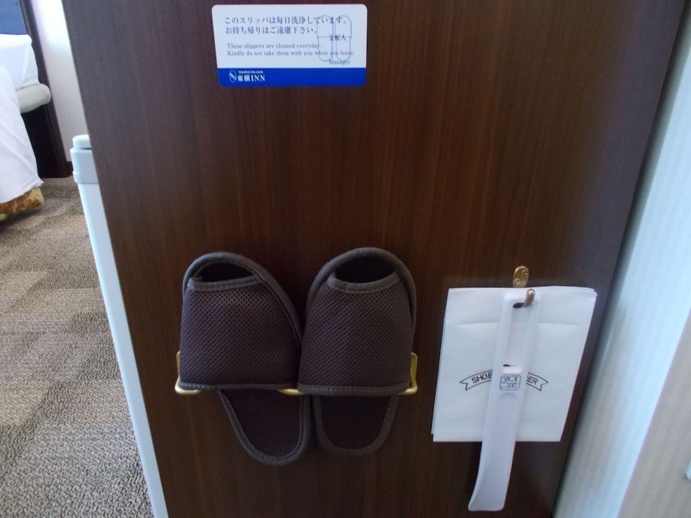 エコノミー ダブルルーム 喫煙可 客室の設備とサービス8 | 東横 INN 大阪本町 2