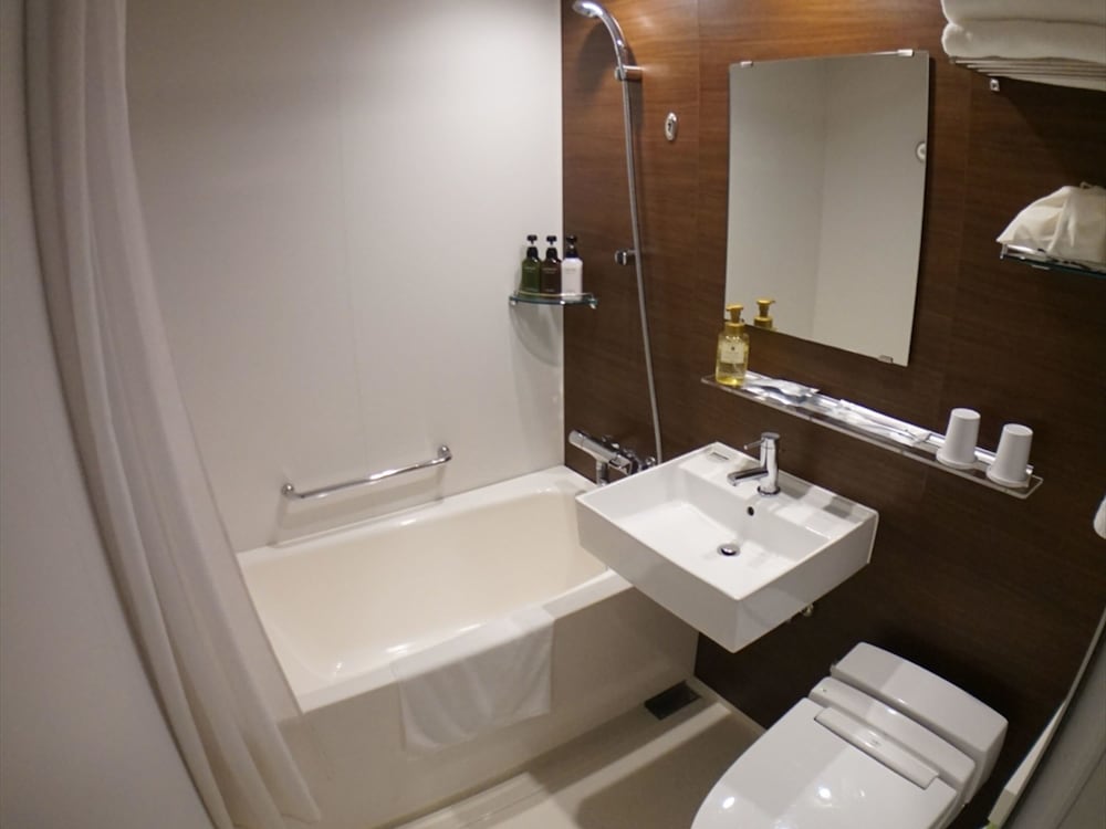 スタンダード ツインルーム シングルベッド 2 台 禁煙 バスルーム0 | 変なホテル東京 銀座