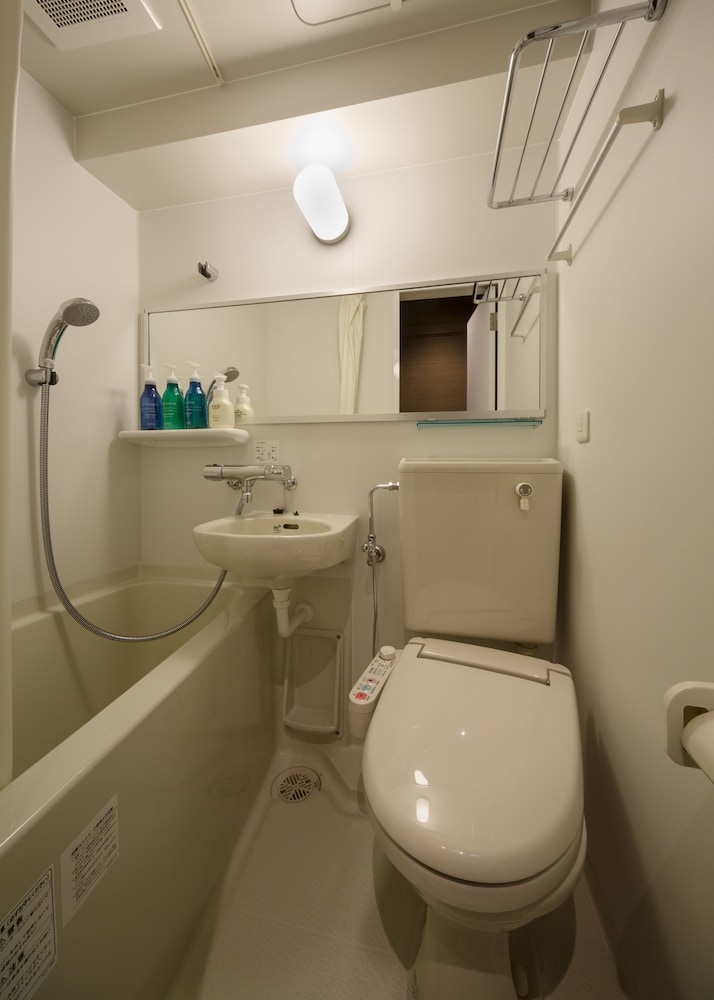 ダブルルーム ユニットバスタイプ バスルーム0 | ホテル SUI 銀座京橋 by ABEST