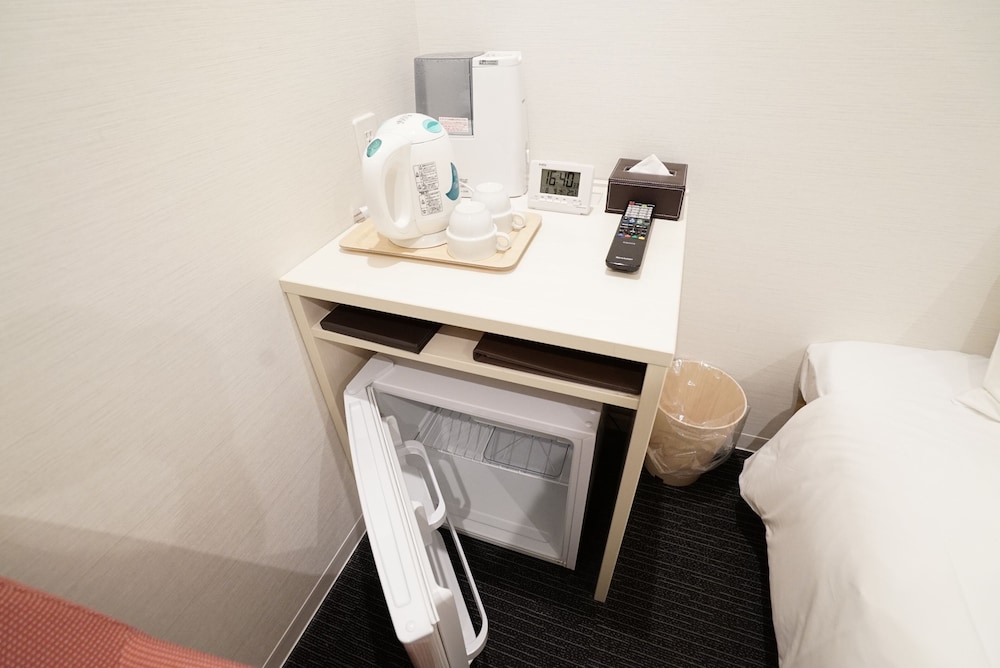 ハリウッドツインルーム 禁煙 小型冷蔵庫0 | CVS BAY HOTEL 新館