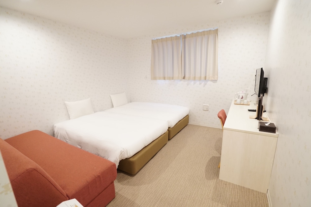 デラックス ツインルーム 禁煙 | CVS BAY HOTEL 新館