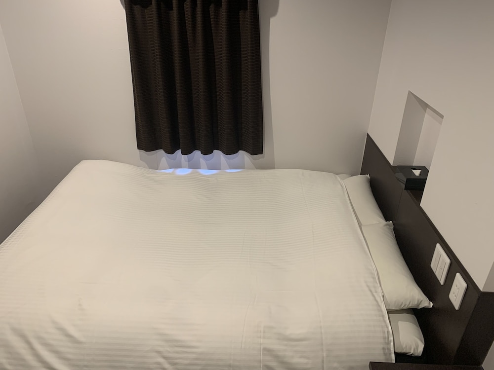 スタンダード ダブルルーム 禁煙 客室7 | ナゴヤエキ アクセスホテル