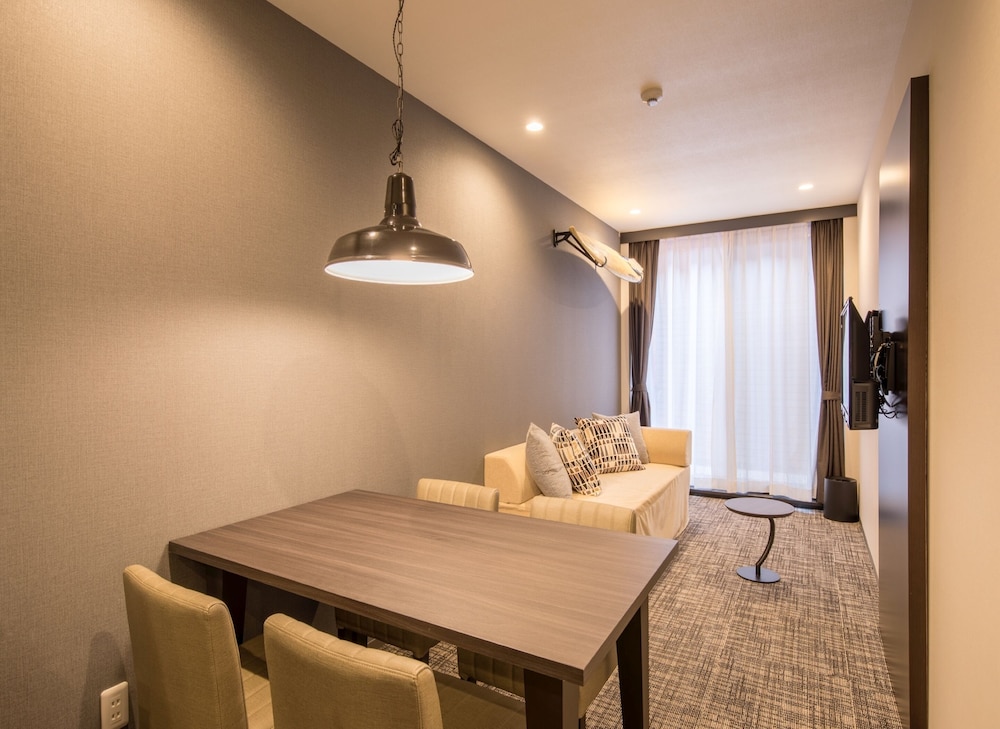 メゾネットスイート 洋室（ペットNG） 客室1 | HOTEL R9 九十九里