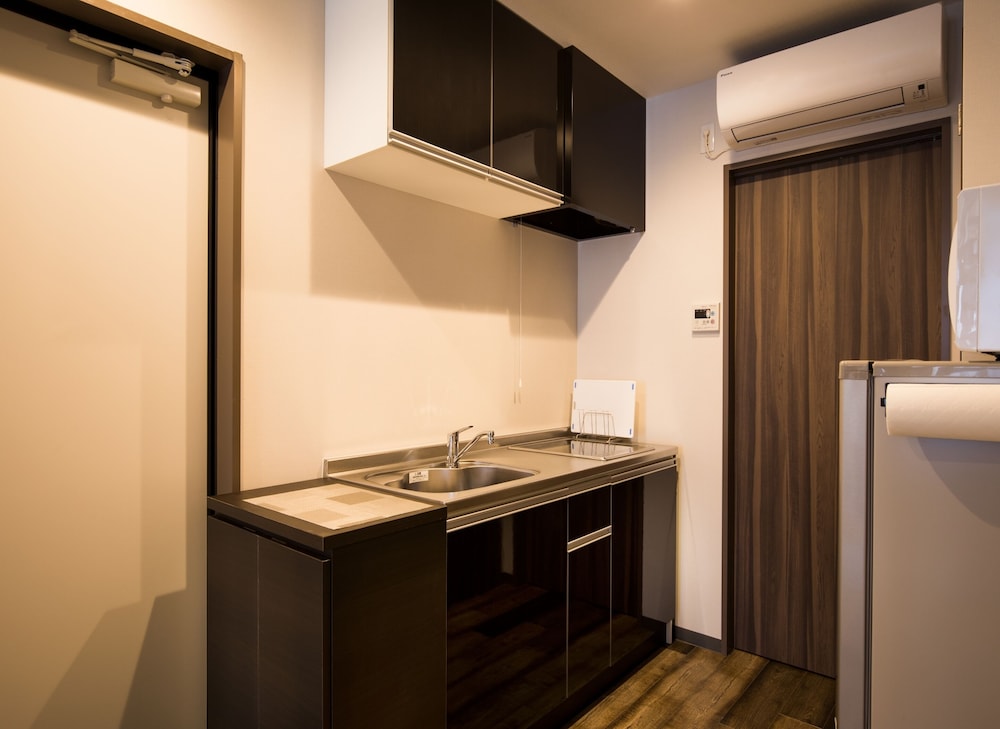 メゾネットスイート 洋室（ペットNG） 専用簡易キッチン0 | HOTEL R9 九十九里
