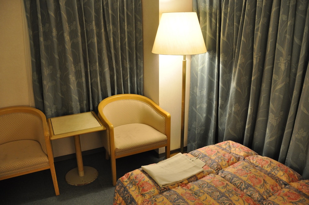 ツインルーム 喫煙可 客室1 | パレスイン豊田