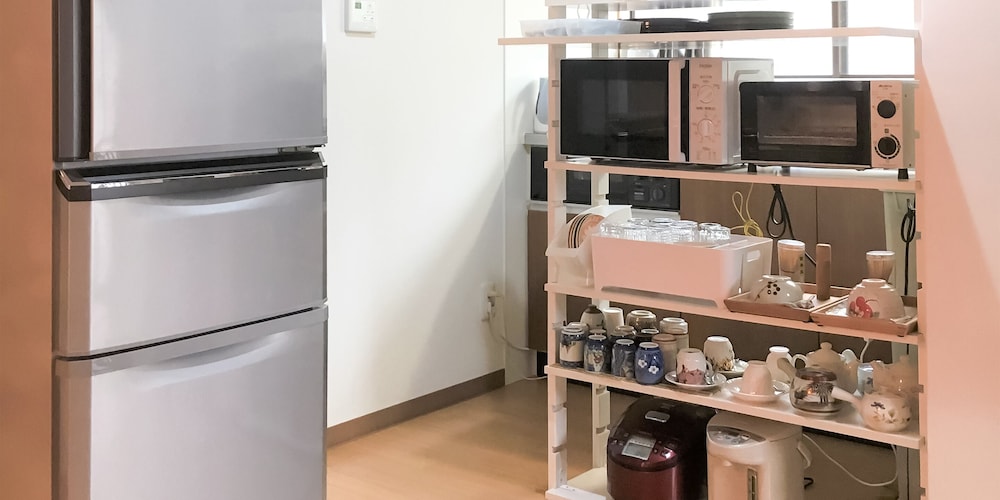 兼六園 2名利用 (共用バスルーム) 共用キッチン0 | ゲストハウス ハクカ