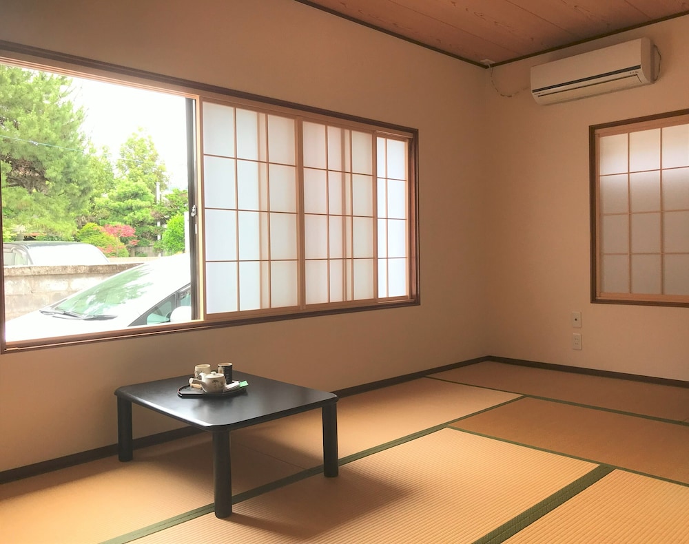 和室4名利用 (共用バスルーム) | ゲストハウス ハクカ