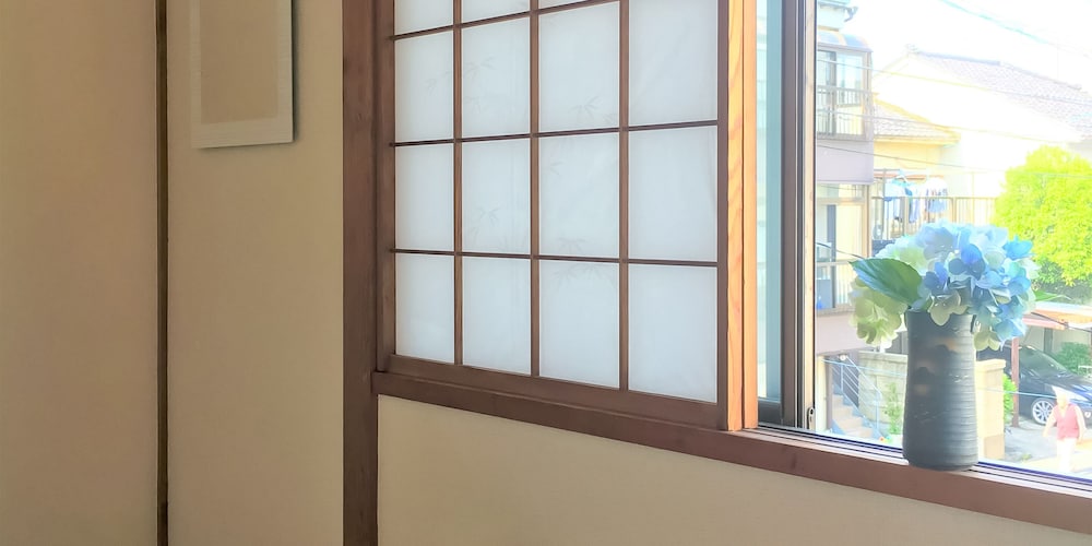 あさのかわ 2名利用 (共用バスルーム) 客室2 | ゲストハウス ハクカ