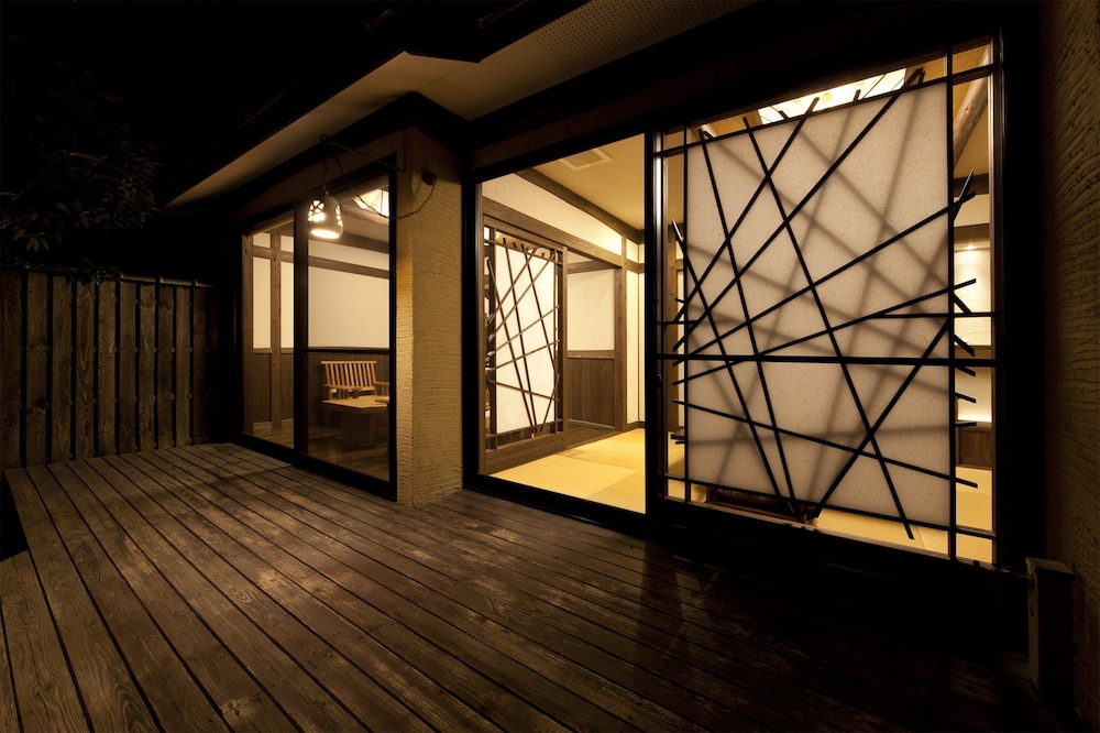 スイートルームふみ 禁煙 (0-11歳のお子様はディナー別料金 アラカルトからご注文可) バルコニー0 | 極楽温泉 匠の宿