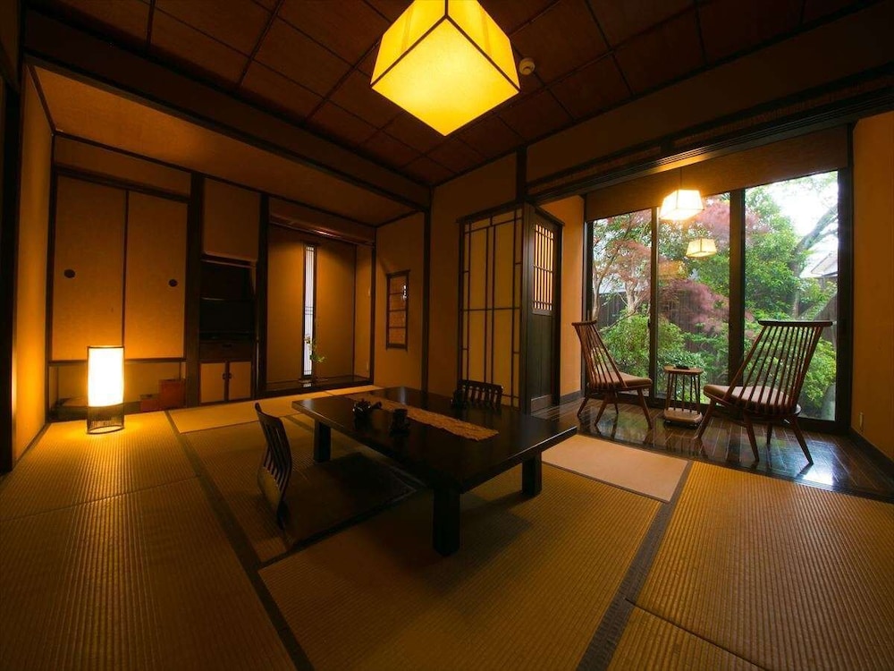 半露天風呂付客室 10畳 禁煙 | SEKIYA RESORT 別邸はる樹