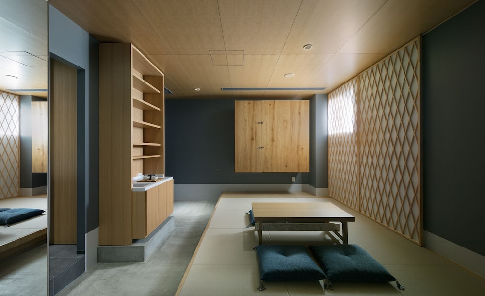 Superior with Japanese-style 客室3 | KUMU 金沢 by The Share Hotels
