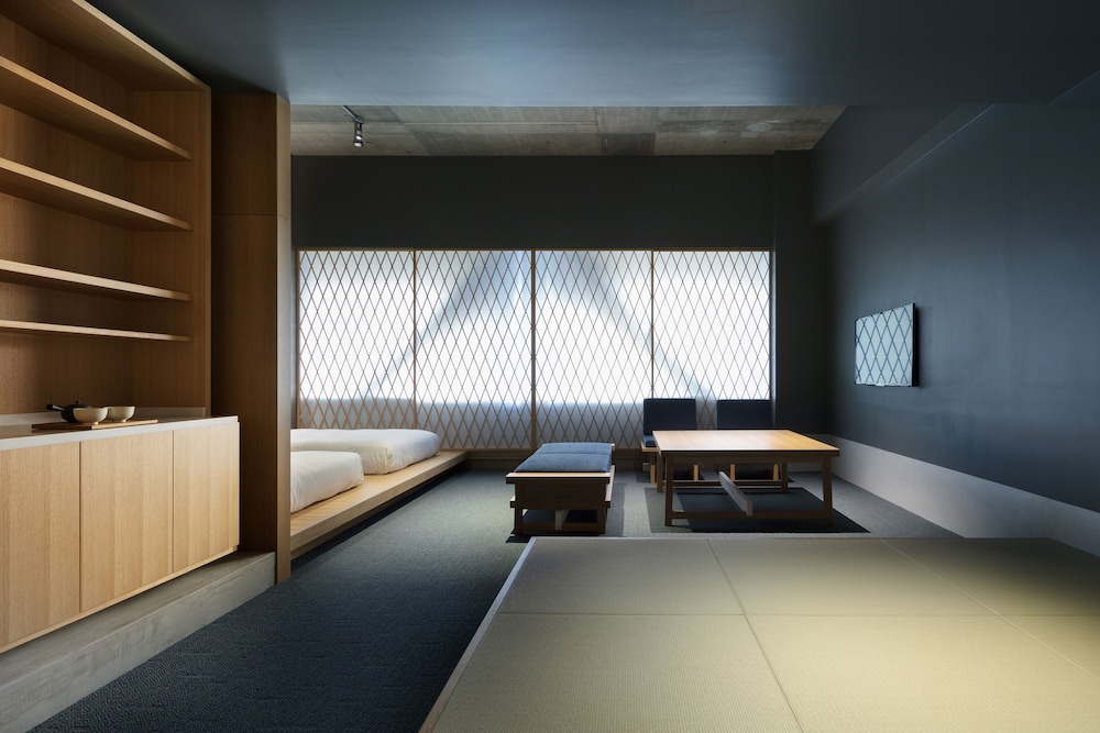 Junior Suite with Japanese-style 客室5 | KUMU 金沢 by The Share Hotels