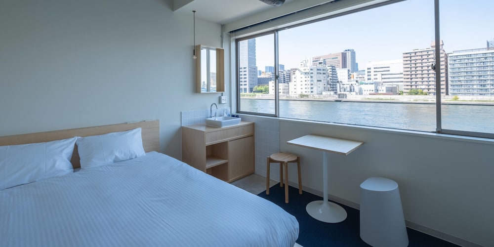 Queen with River View and Shared Bathroom | LYURO 東京清澄 by THE SHARE HOTELS