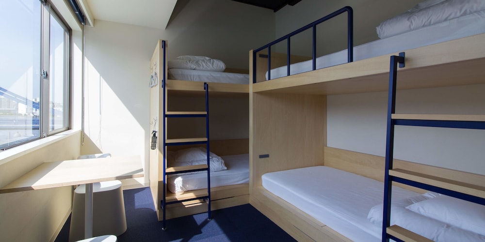 Bunk with River View and Shared Bathroom 客室4 | LYURO 東京清澄 by THE SHARE HOTELS