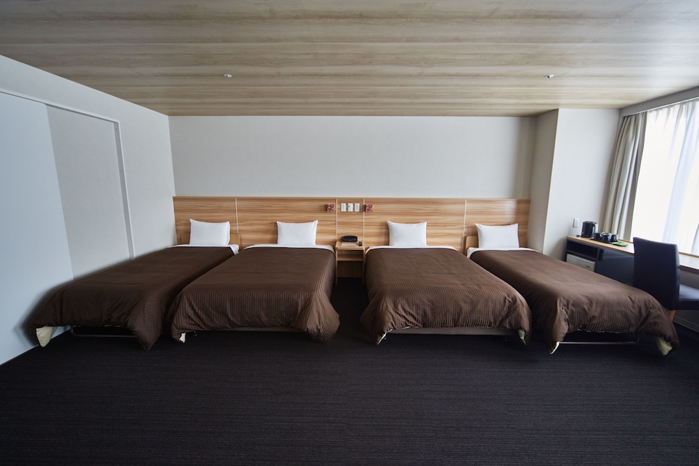 ファミリールーム 4名部屋 (チェックアウト 12:00) 禁煙 客室1 | 泉佐野センターホテル