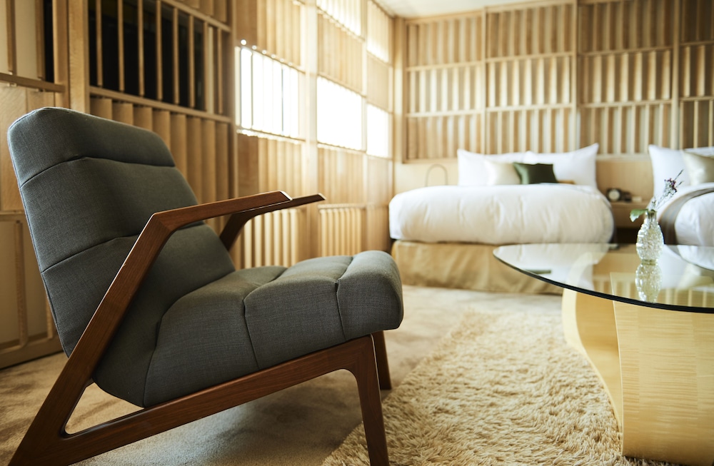 本棟ツイン (禁煙・フランス料理の夕食と朝食付) 客室1 | ザ・ひらまつ ホテルズ & リゾーツ 賢島