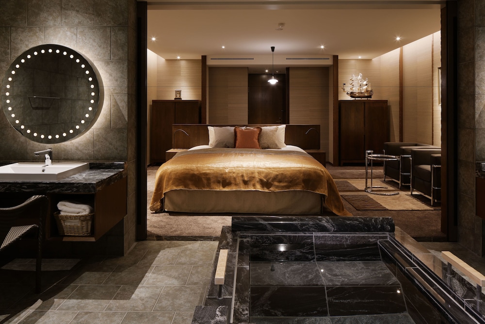 1F ダブル (フランス料理の夕食と朝食付) 禁煙 客室2 | ザ・ひらまつ ホテルズ＆リゾーツ 熱海