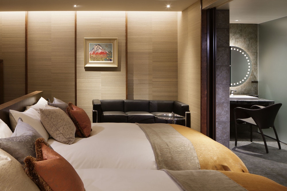 1F ツイン (フランス料理の夕食と朝食付) 禁煙 客室1 | ザ・ひらまつ ホテルズ＆リゾーツ 熱海