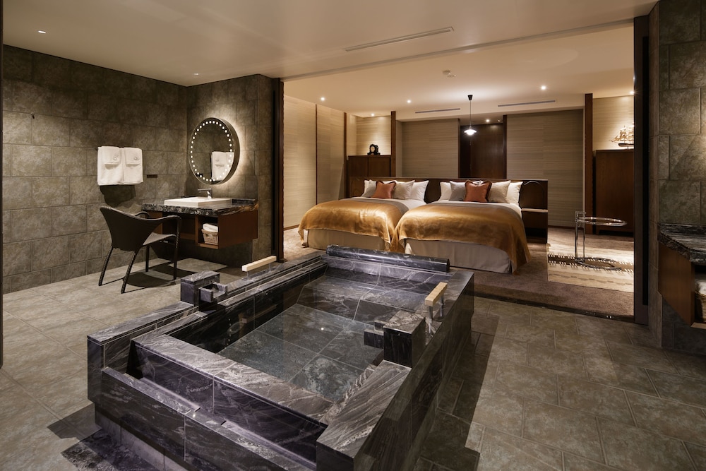 2F ツイン (フランス料理の夕食と朝食付) 禁煙 客室1 | ザ・ひらまつ ホテルズ＆リゾーツ 熱海