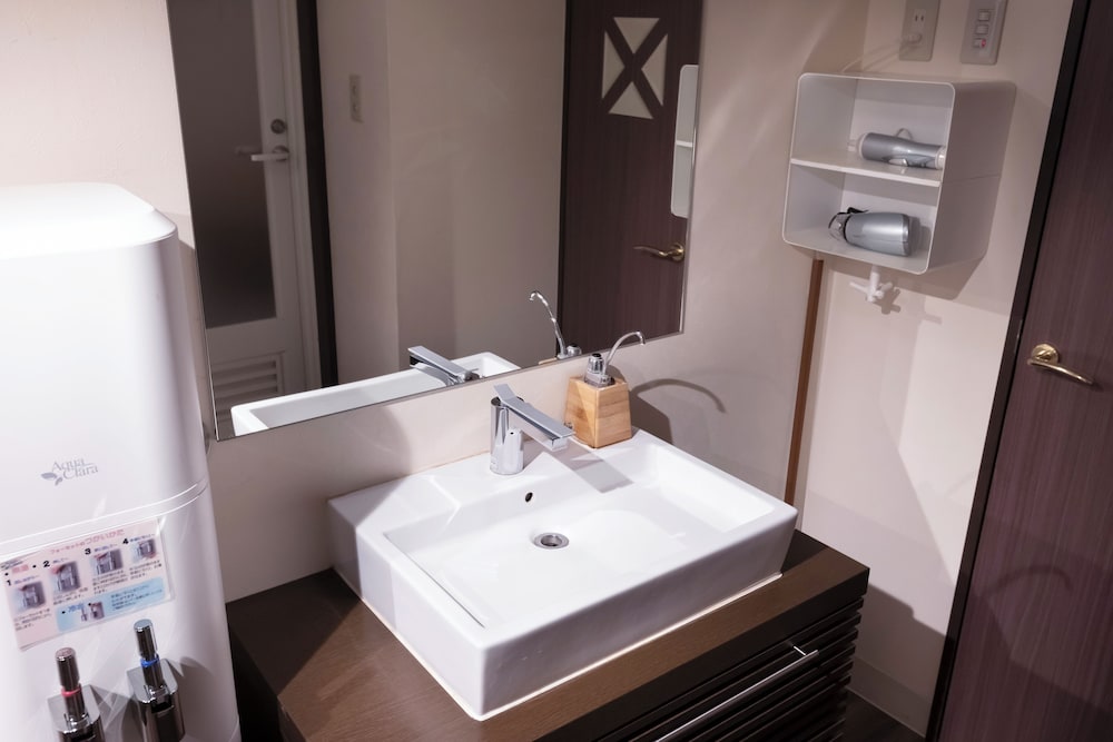 お部屋お任せ ショートステイ チェックイン時間 夜9時、チェックアウト時間 朝11時 バスルームの設備3 | ホテルアトラス新宿歌舞伎町 - 大人限定