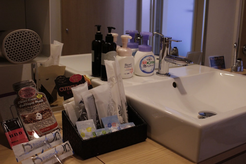 お部屋お任せ ショートステイ チェックイン時間 夜9時、チェックアウト時間 朝11時 バスルームの設備0 | ホテルアトラス新宿歌舞伎町 - 大人限定