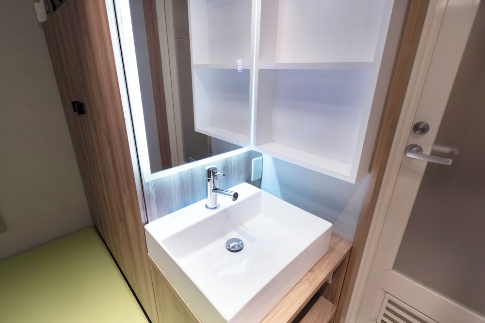 お部屋お任せ ショートステイ チェックイン時間 夜9時、チェックアウト時間 朝11時 バスルームの設備4 | ホテルアトラス新宿歌舞伎町 - 大人限定