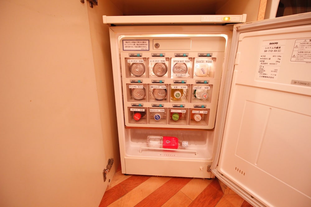 お部屋お任せ ショートステイ チェックイン時間 夜9時、チェックアウト時間 朝11時 ミニバー0 | ホテルアトラス新宿歌舞伎町 - 大人限定