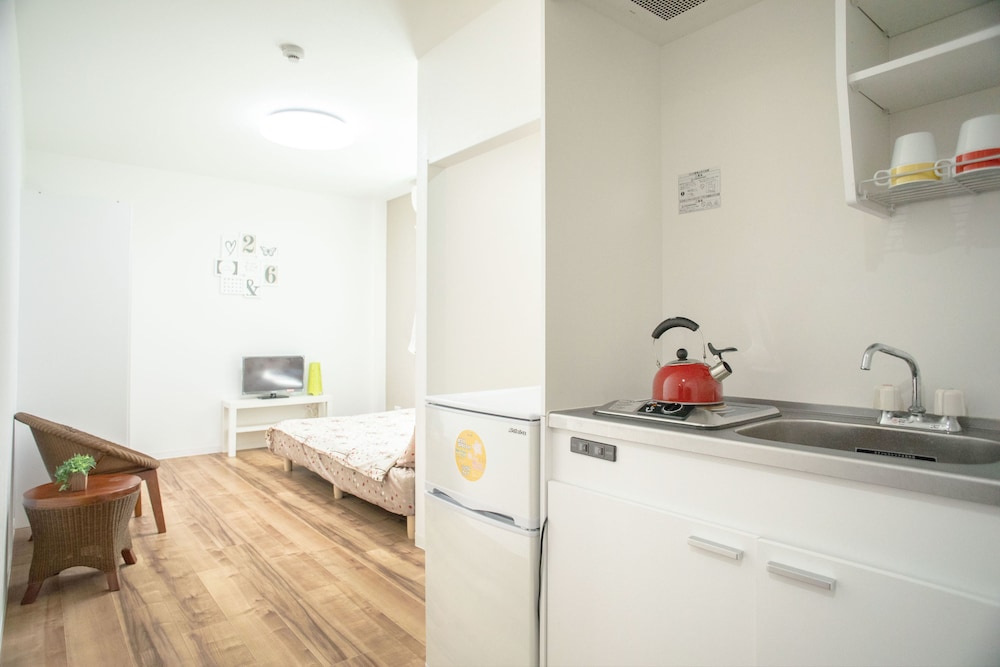 ベーシック ダブルルーム ダブルベッド 1 台 専用キッチン0 | 大阪鶴橋亭ホテル Asahi group