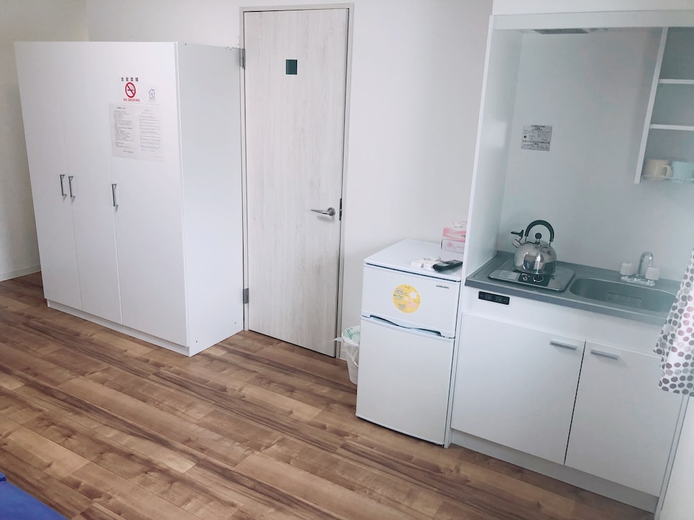 ベーシック 4 人部屋 客室2 | 大阪鶴橋亭ホテル Asahi group