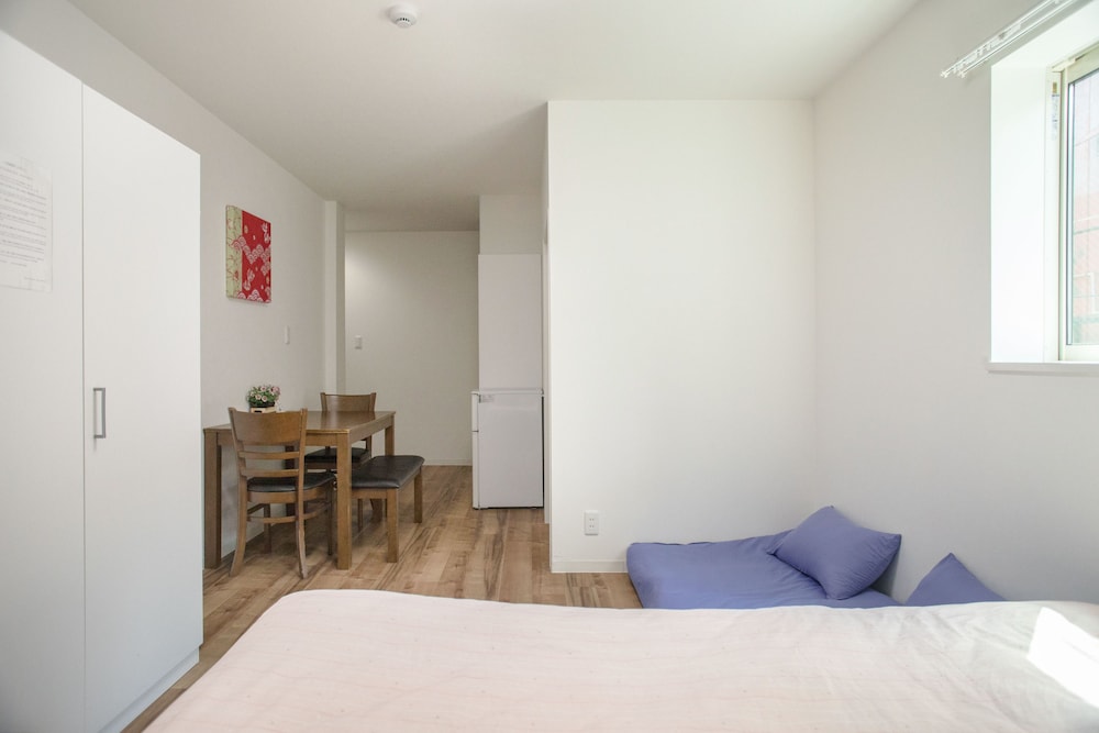 ベーシック 4 人部屋 客室1 | 大阪鶴橋亭ホテル Asahi group