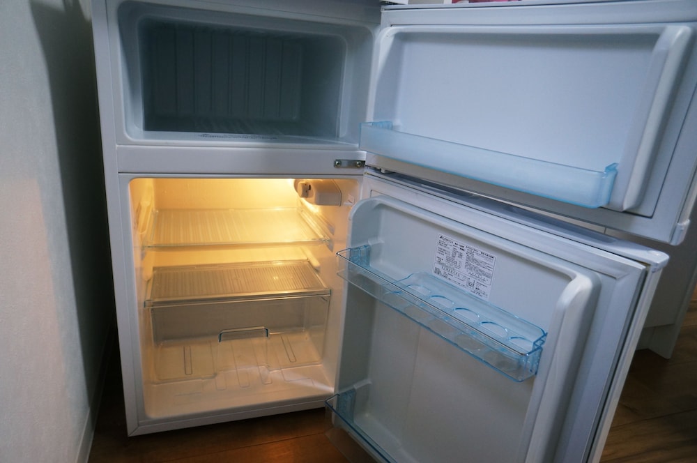 ベーシック ツインルーム 小型冷蔵庫0 | 大阪鶴橋亭ホテル Asahi group