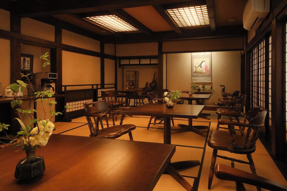 朝食スペース1 | 百年古民家 いろり宿 飛騨屋 朝食スペース1 | 百年古民家 いろり宿 飛騨屋