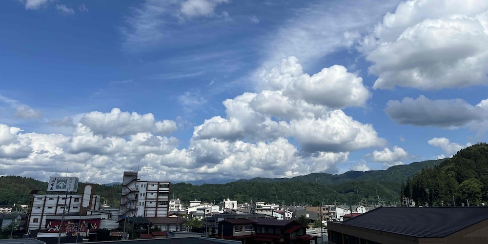 和室 1~3名 (禁煙) トイレ付&共用バスルーム バルコニーからの眺望0 | 百年古民家 いろり宿 飛騨屋