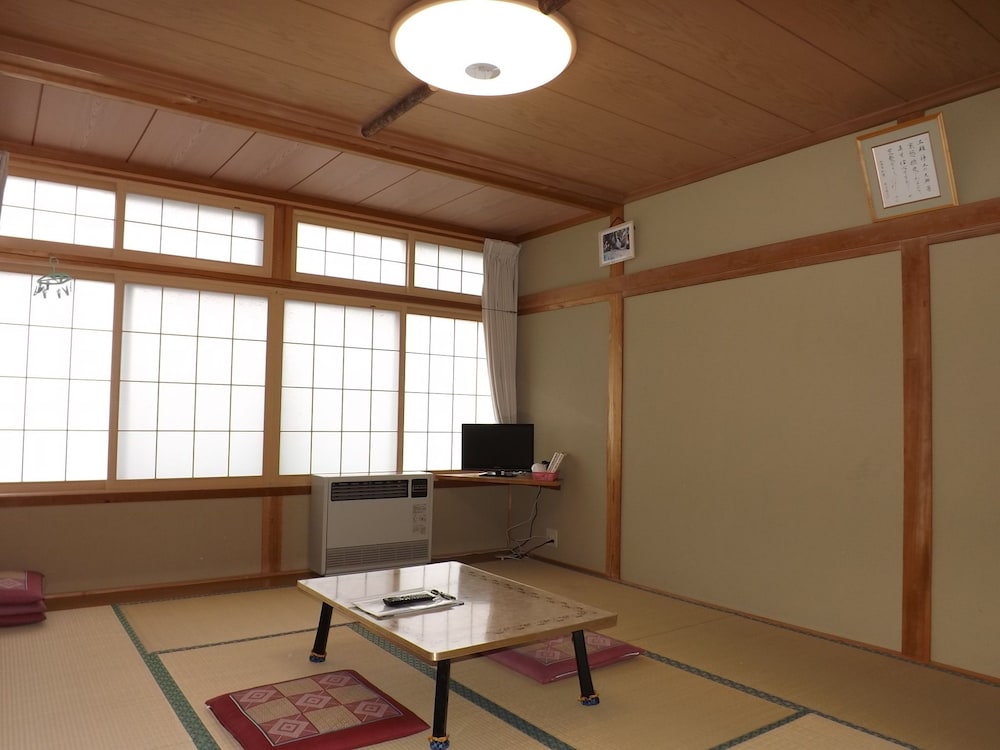客室1 | 民宿りんどう