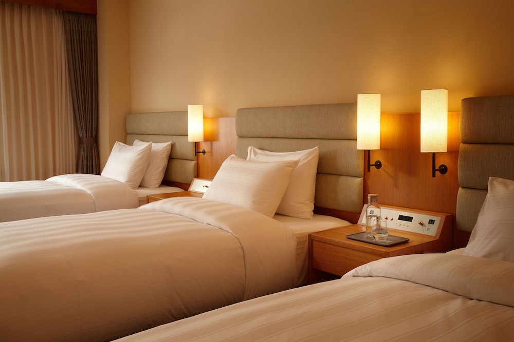 【アライ棟】スーペリアトリプル(ベッド3台) 客室1 | ロッテ アライ リゾート