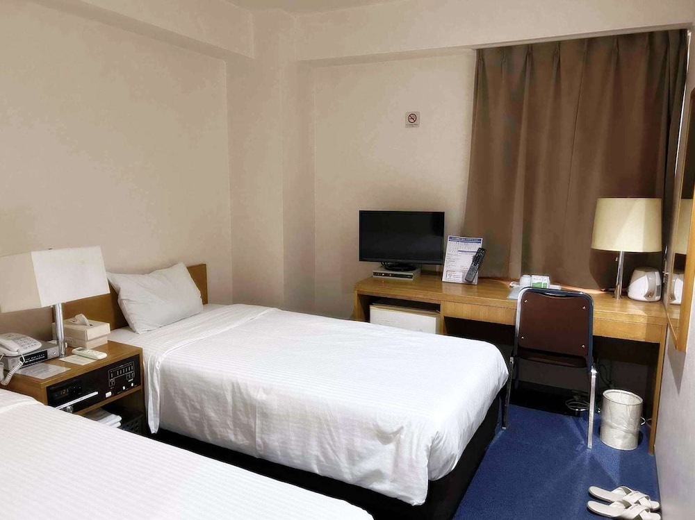 ツインルーム 喫煙可 客室2 | 三恵シティホテル八王子