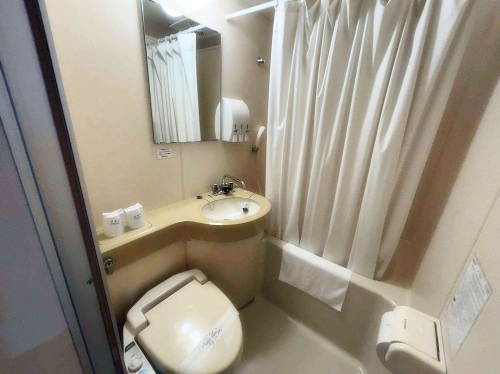 ツインルーム 喫煙可 バスルーム2 | 三恵シティホテル八王子